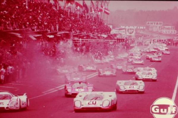 Gulf "Die Rennen der PS-Giganten" Motorracing Advertisingmap 1969 with original Reversalfilms (0781)
